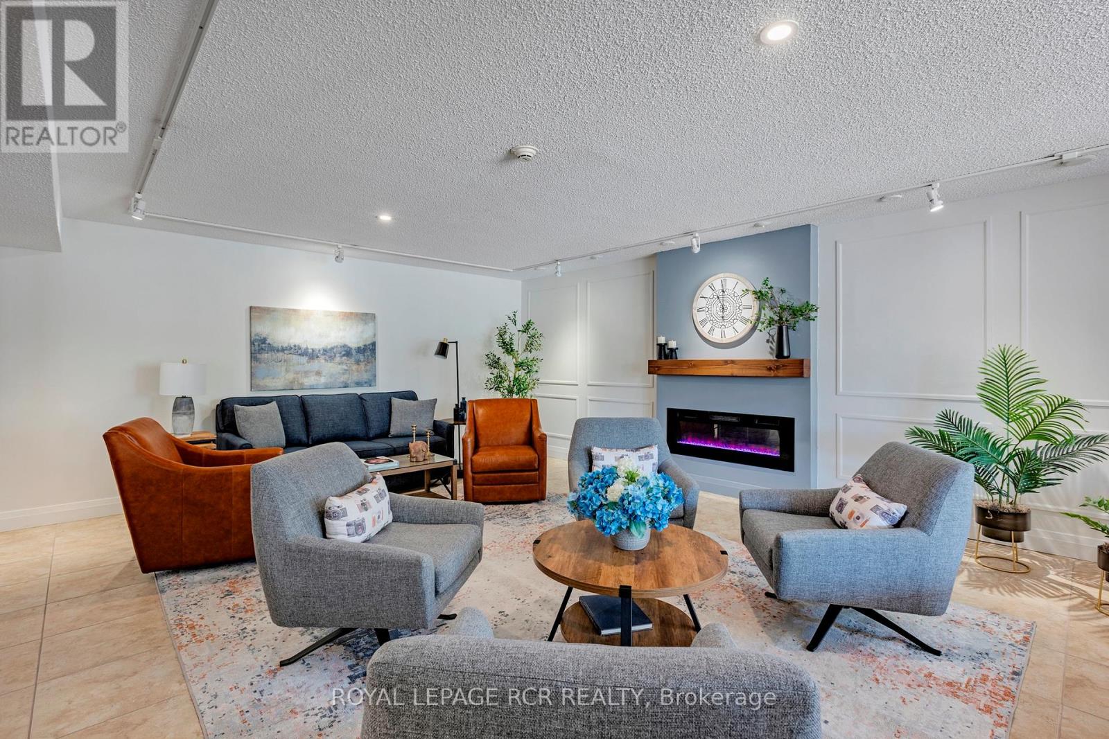 #311 8 FEAD STREET - 21