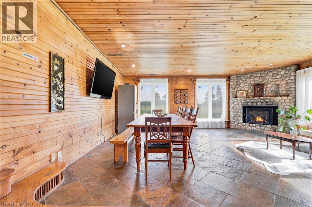 678 CHANTLER Road - 22