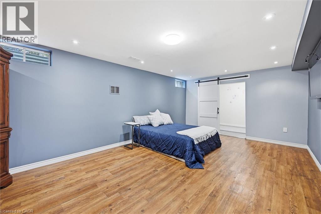 285 GLEN AFTON Drive - 32