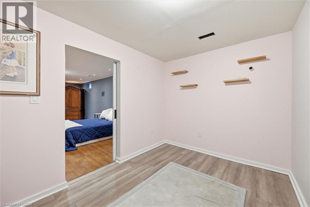 285 GLEN AFTON Drive - 34