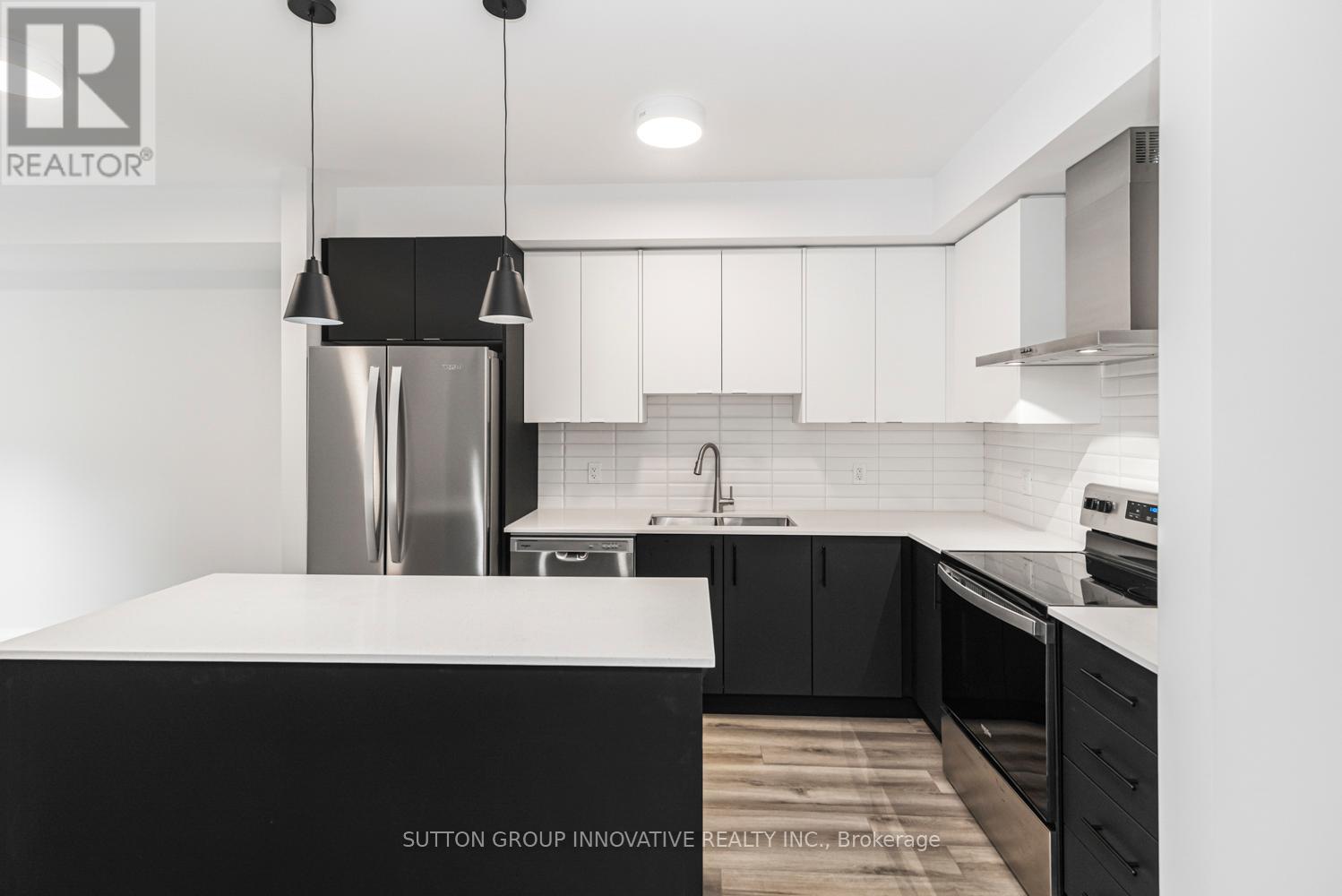 #105 153 WILSON STREET W - 20
