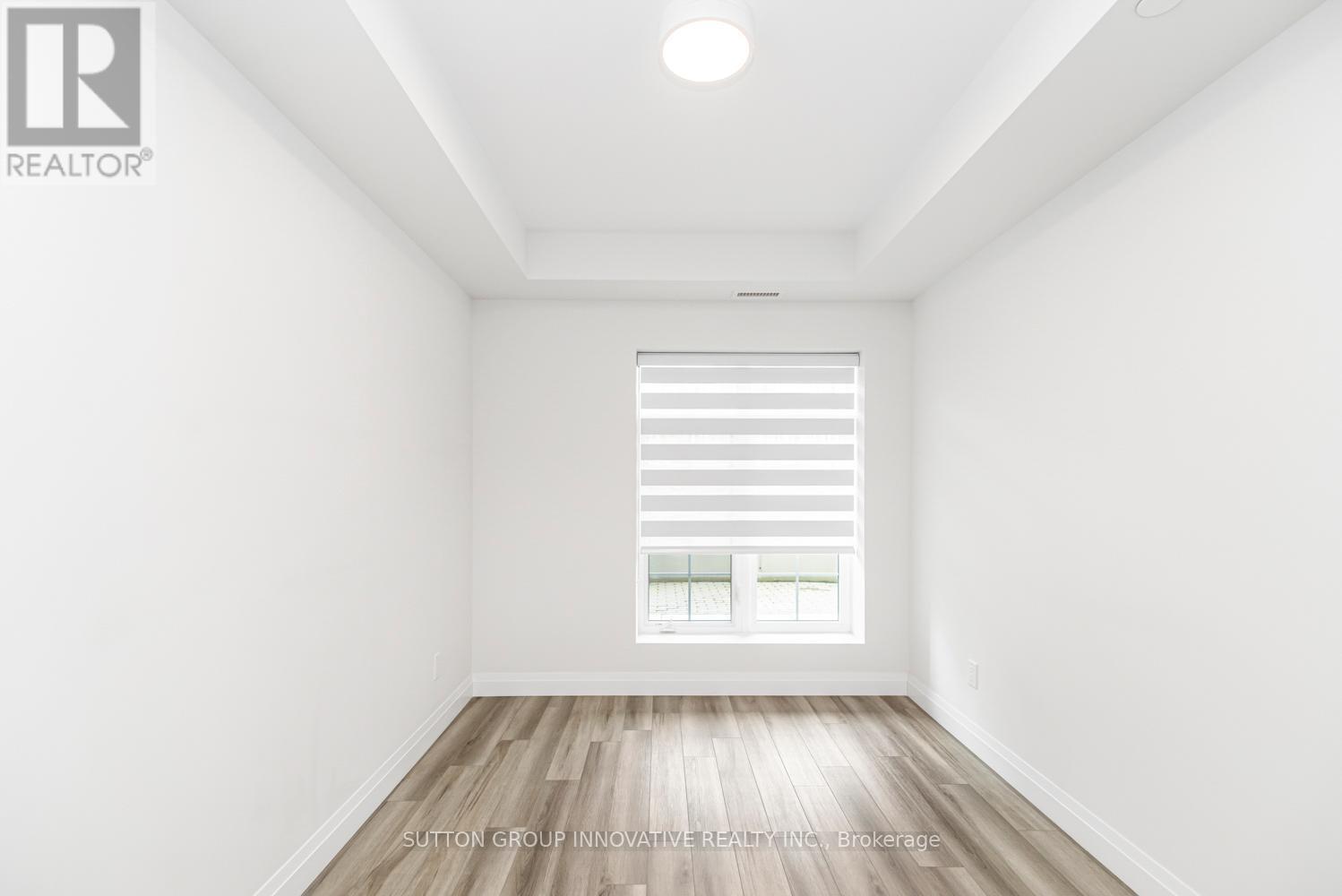 #105 153 WILSON STREET W - 31
