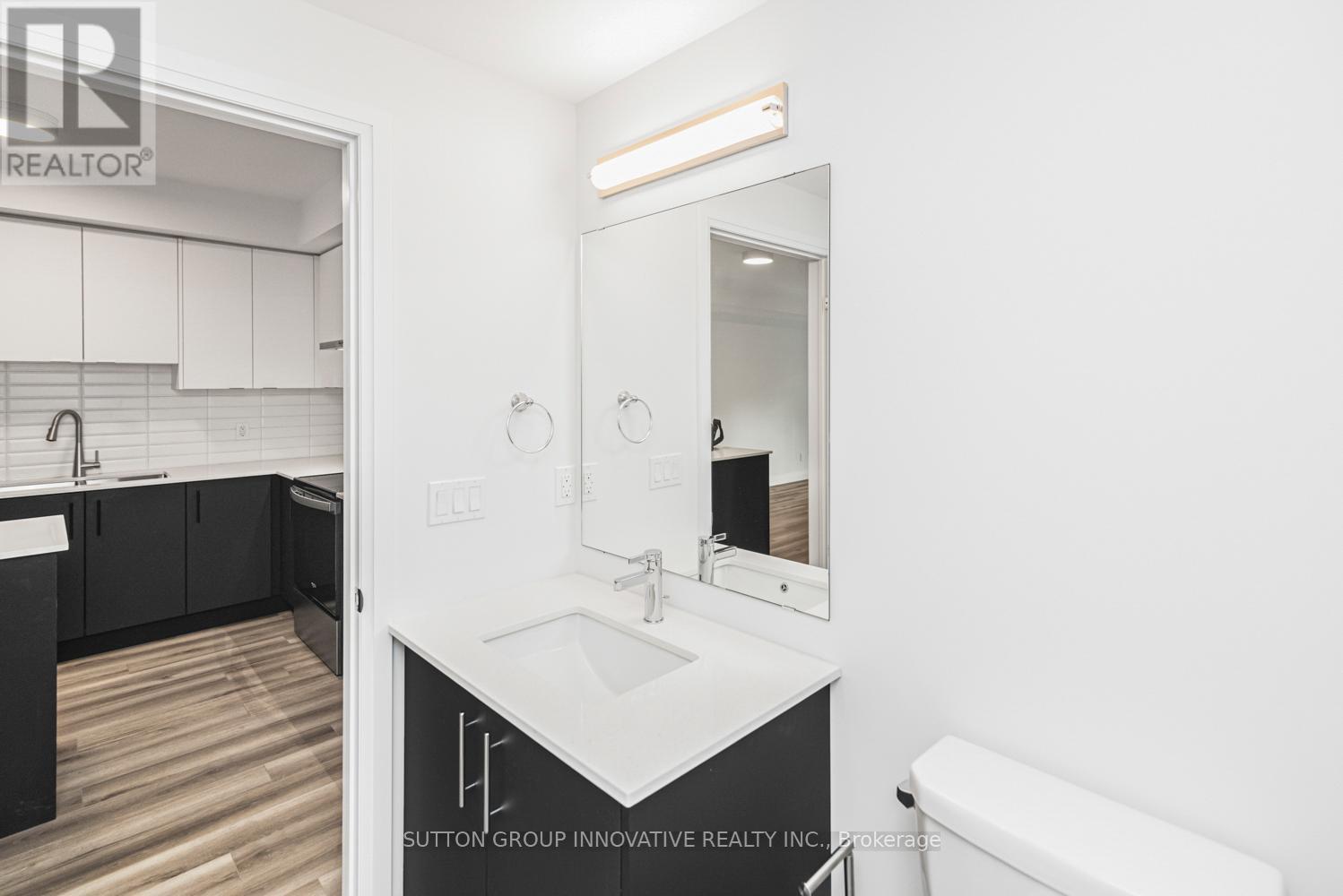 #105 153 WILSON STREET W - 34