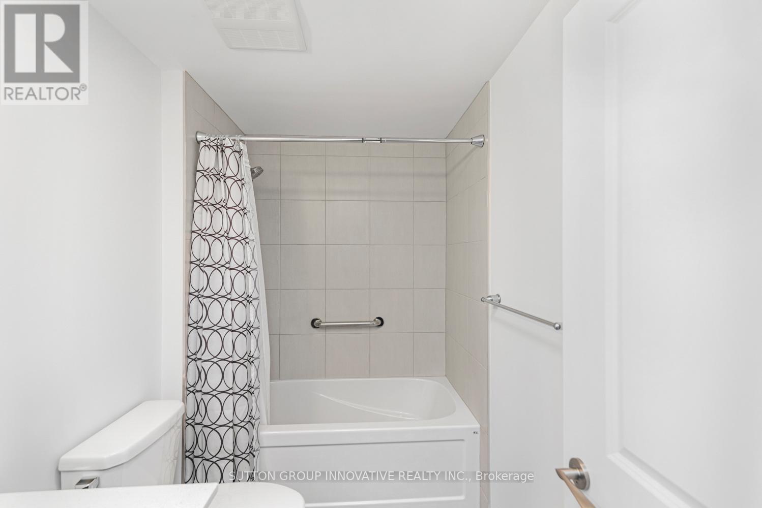 #105 153 WILSON STREET W - 35