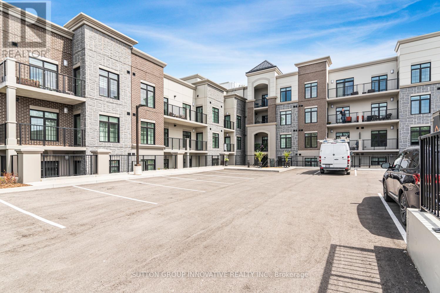 #105 153 WILSON STREET W - 4
