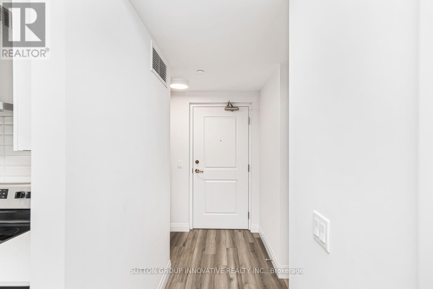 #105 153 WILSON STREET W - 7