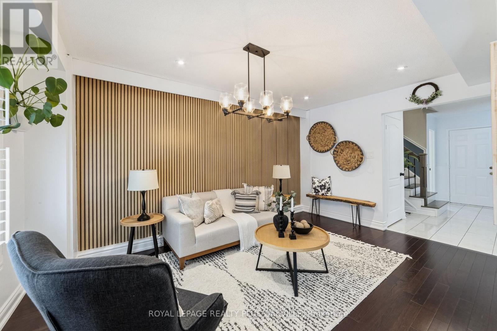 82 FELLOWES CRESCENT - 8