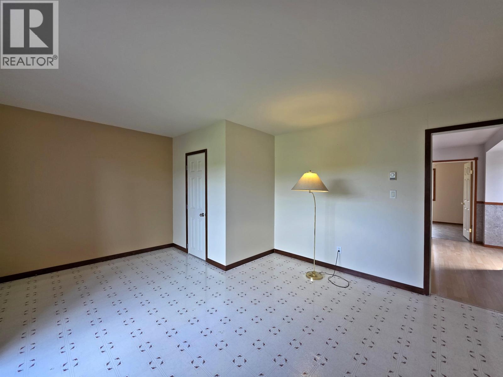 2303 PINNACLES ROAD - 21