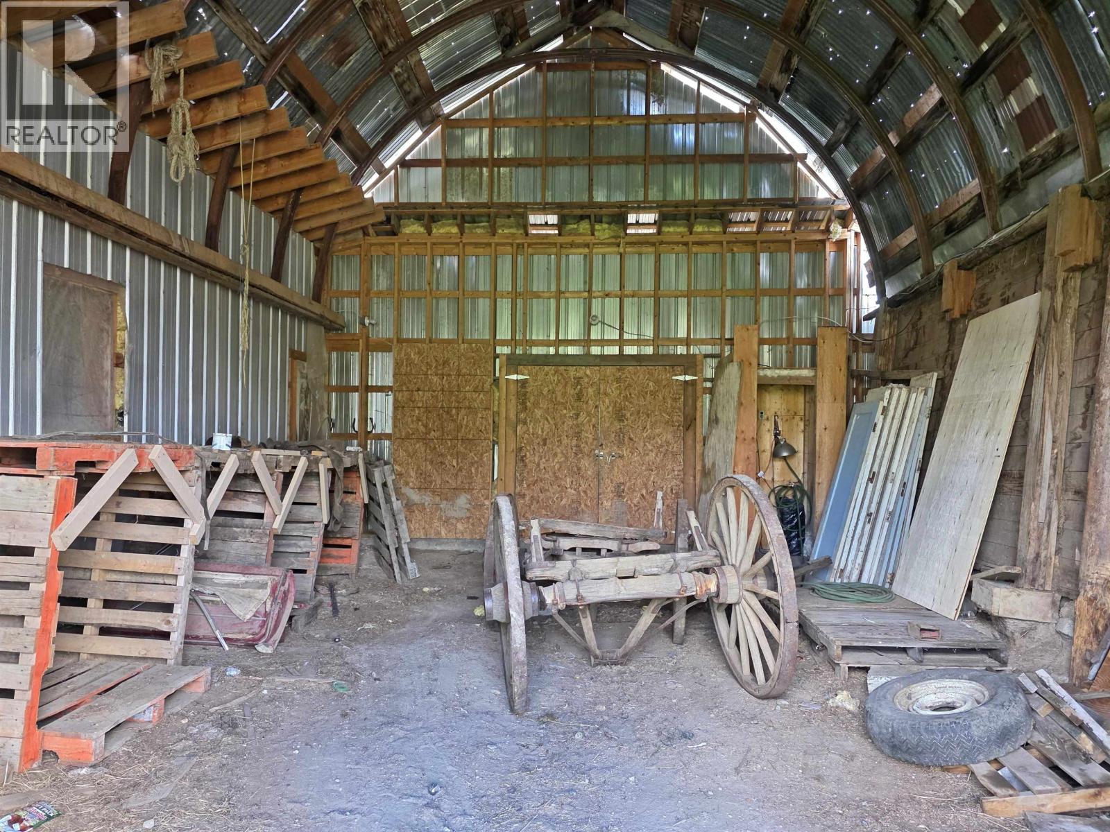 2303 PINNACLES ROAD - 29