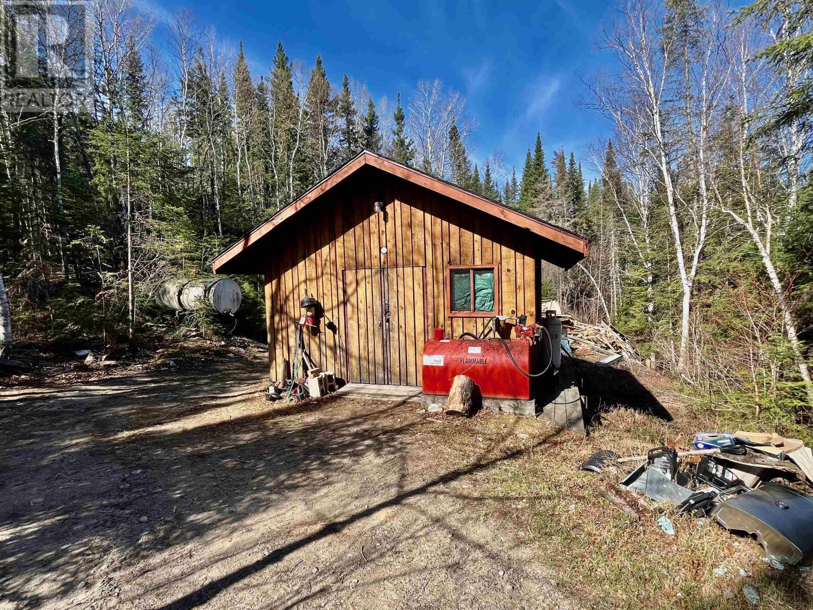 377 CRAWFORD DR - 40