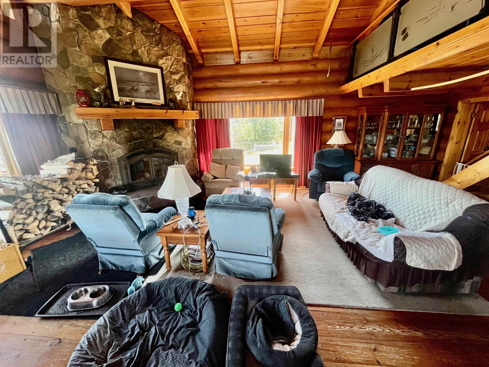 377 CRAWFORD DR - 6