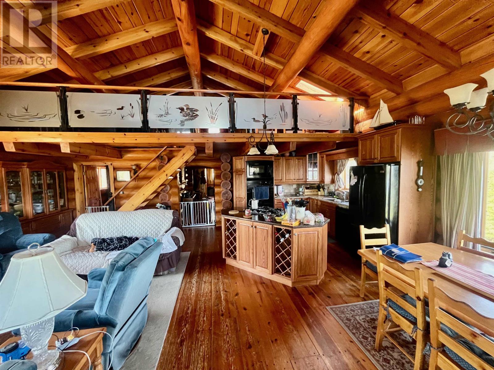 377 CRAWFORD DR - 8
