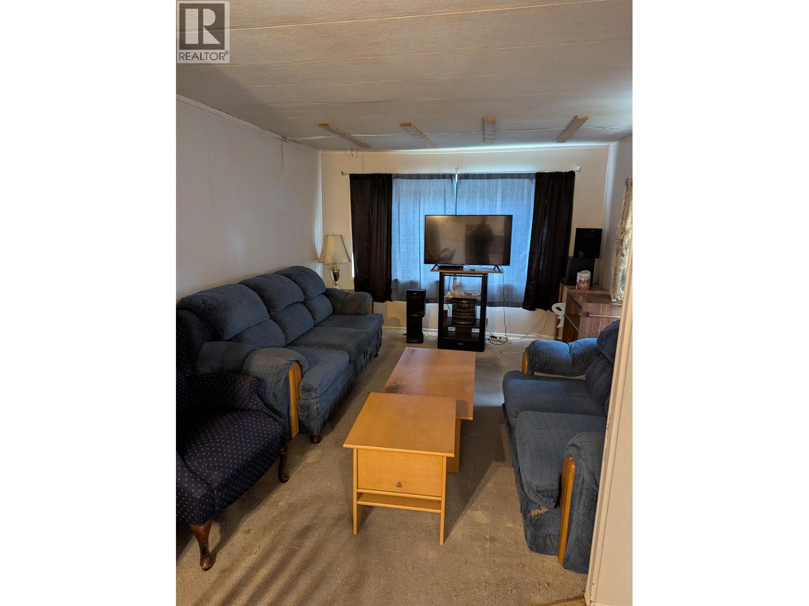Kitchen of 35 3730 LANSDOWNE CRESCENT · Prince George, BC