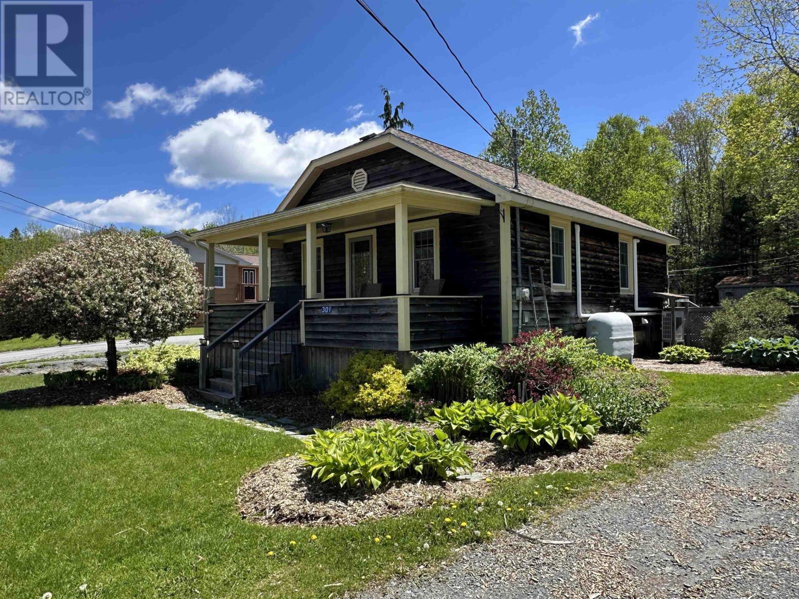 Property 21 of 24 of 301 Waterloo Street