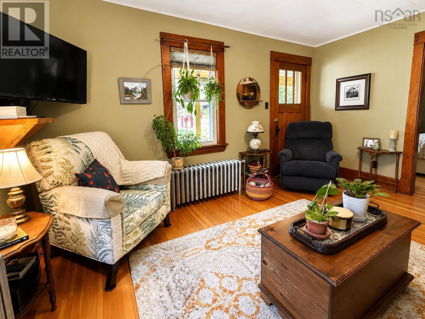 301 Waterloo Street - 6