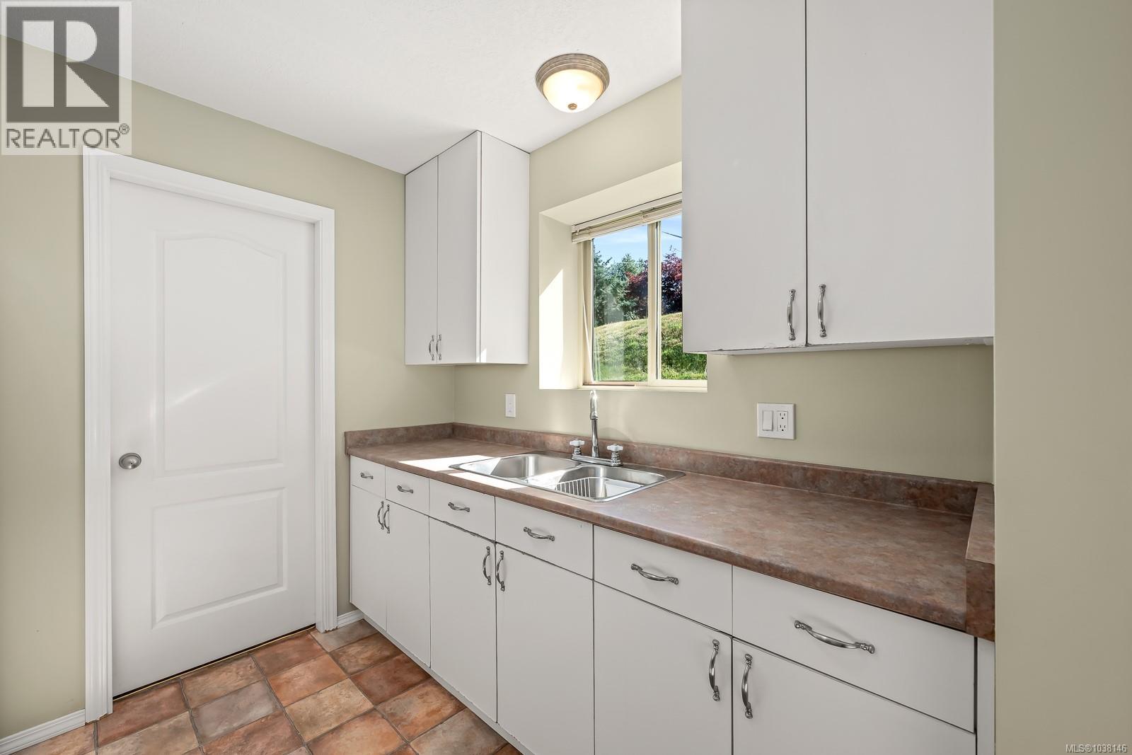 809 Willowcrest Rd - 34
