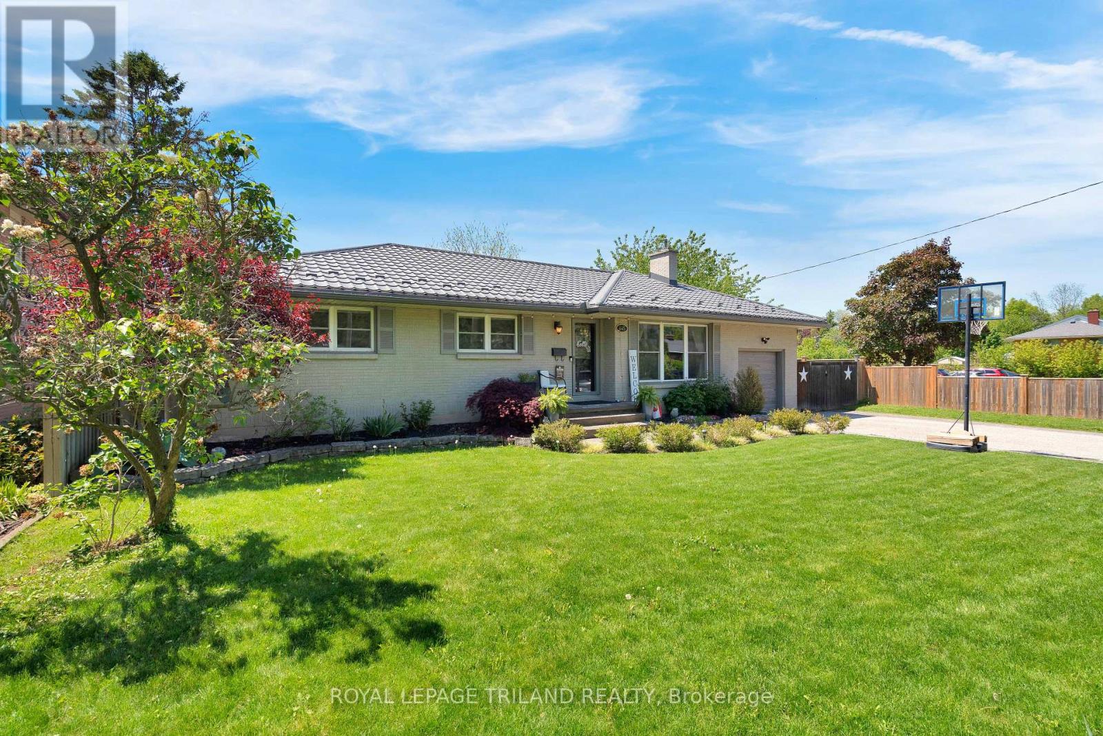 445 RIDOUT STREET S - 4