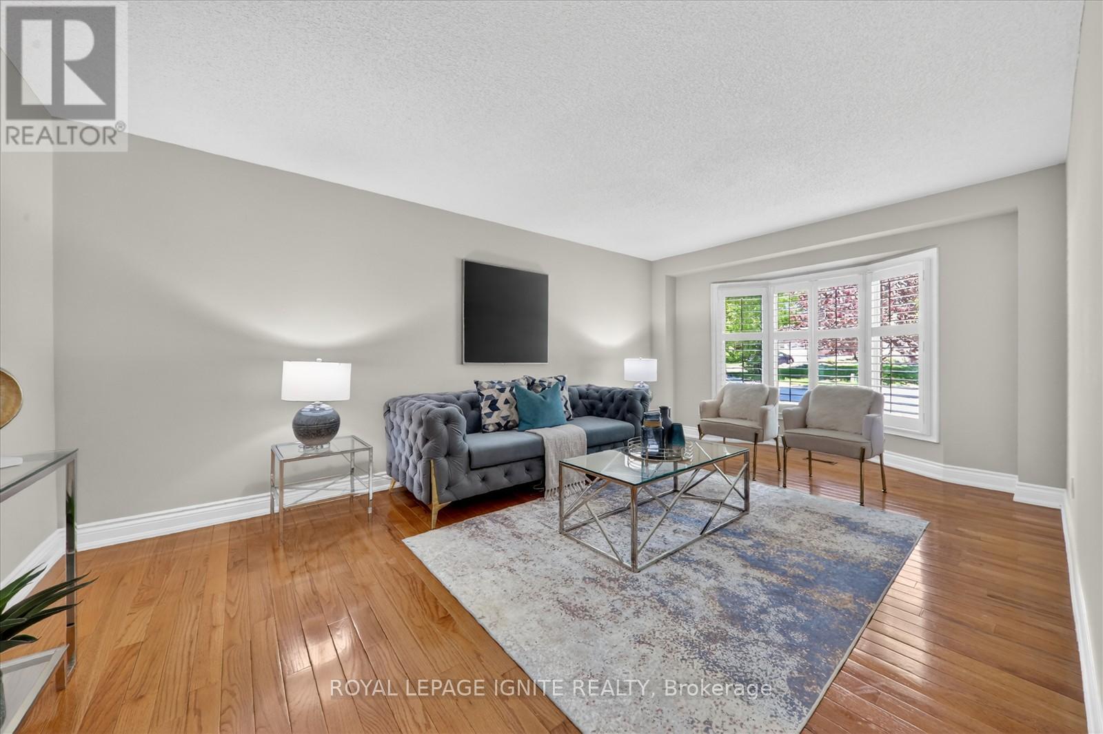885 BAYLAWN DRIVE - 17