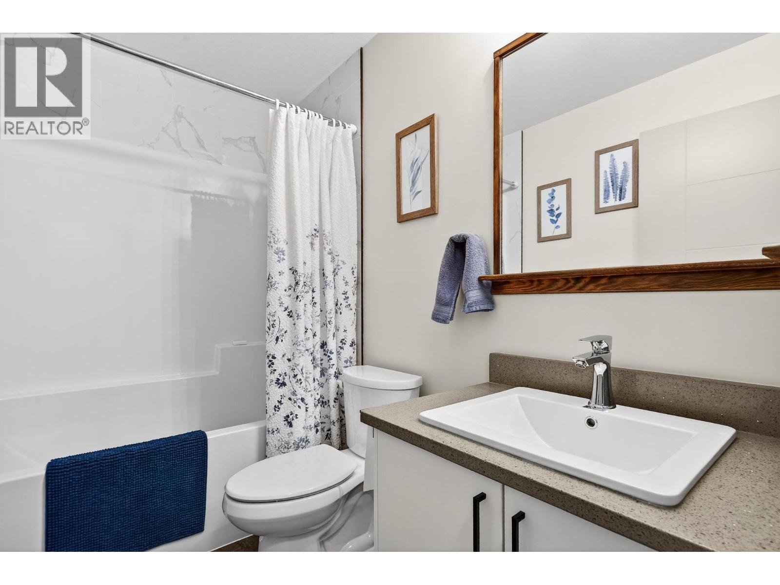 #3 3405 16 Avenue - 16