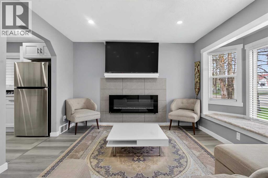 2414 27 Street SE - 16
