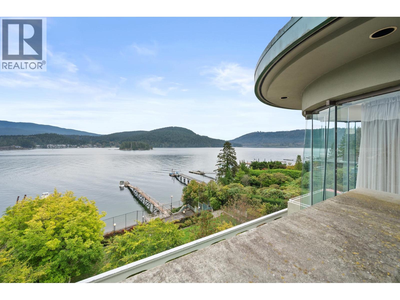 9 Bed, 12 Bath House for Sale in North Vancouver – 828 BEACHVIEW DRIVE, North Vancouver - Image 16