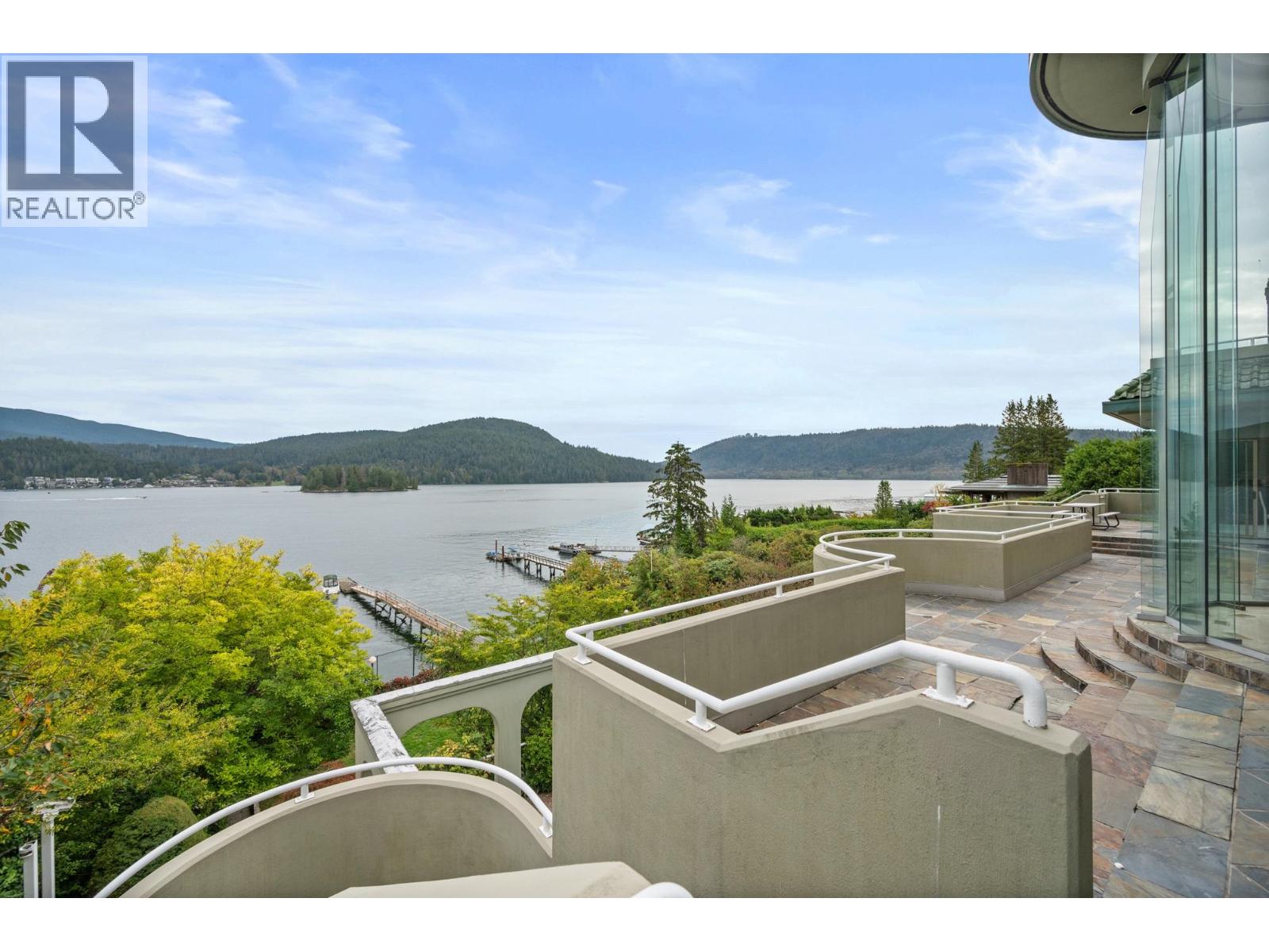 9 Bed, 12 Bath House for Sale in North Vancouver – 828 BEACHVIEW DRIVE, North Vancouver - Image 17