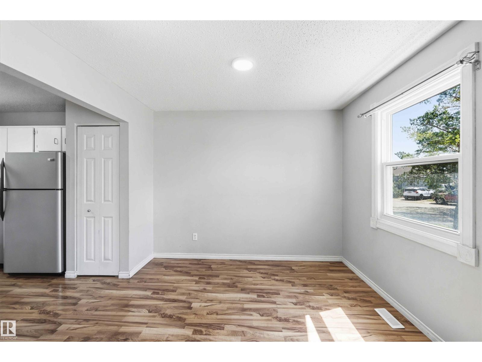 10828 173 AV NW - 13