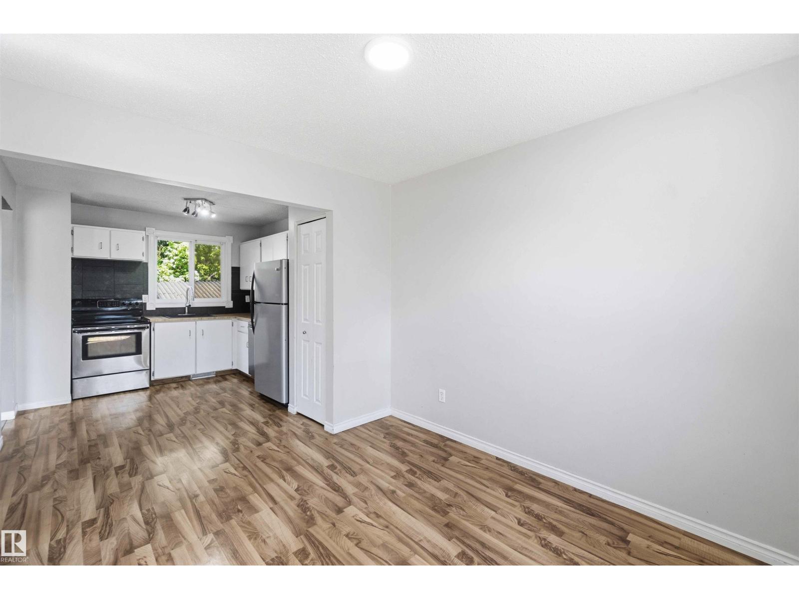 10828 173 AV NW - 15