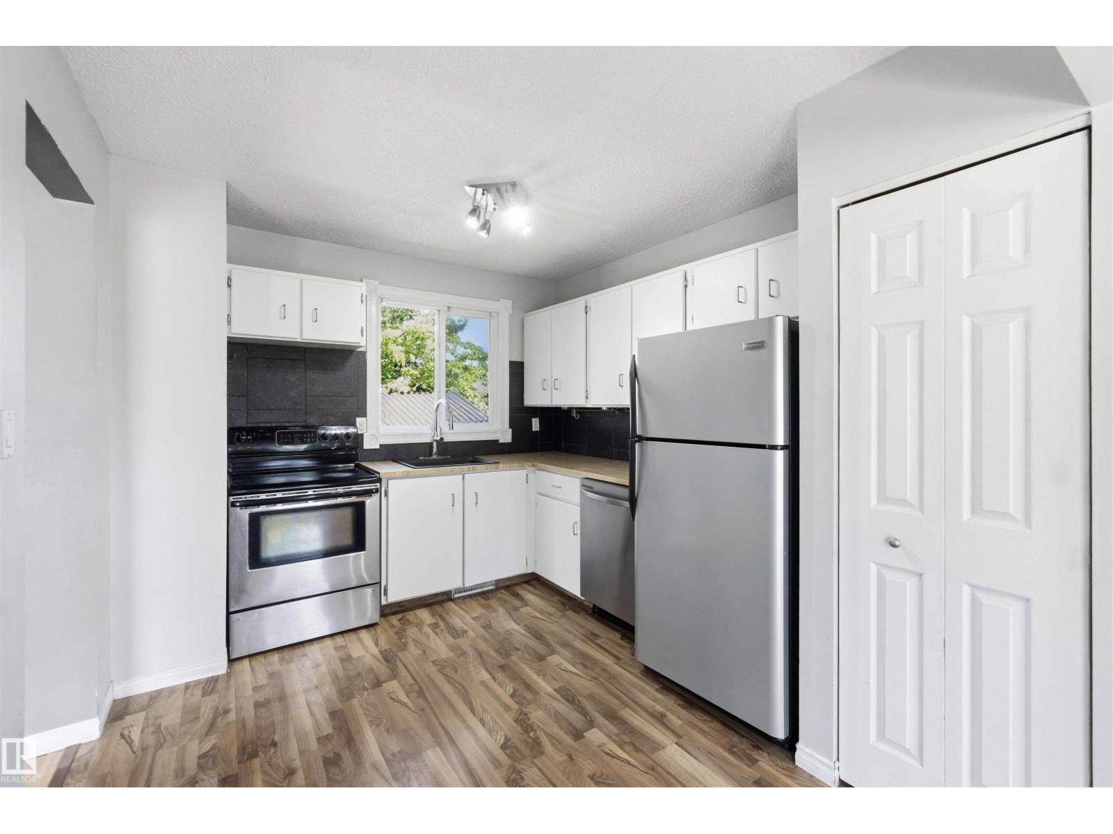 10828 173 AV NW - 17