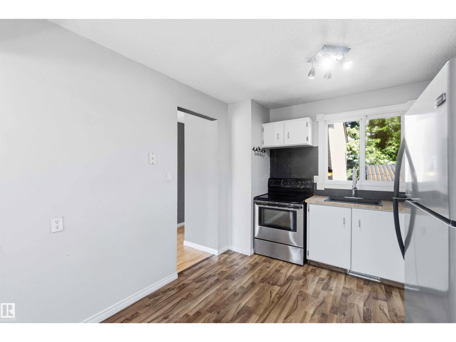 10828 173 AV NW - 21