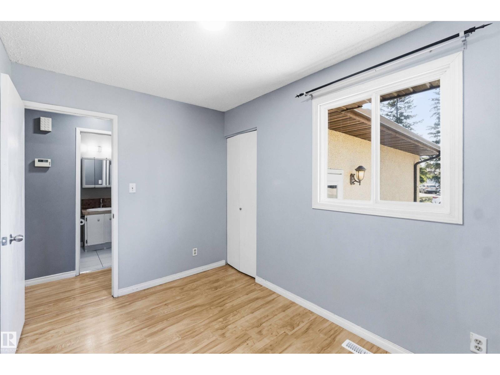 10828 173 AV NW - 28