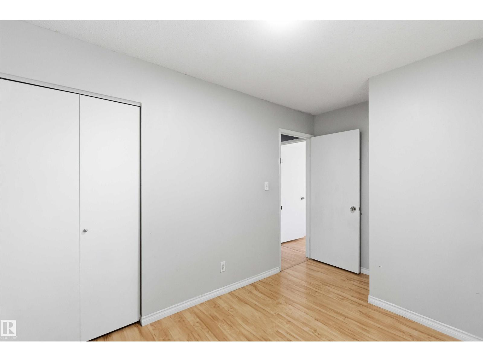 10828 173 AV NW - 32