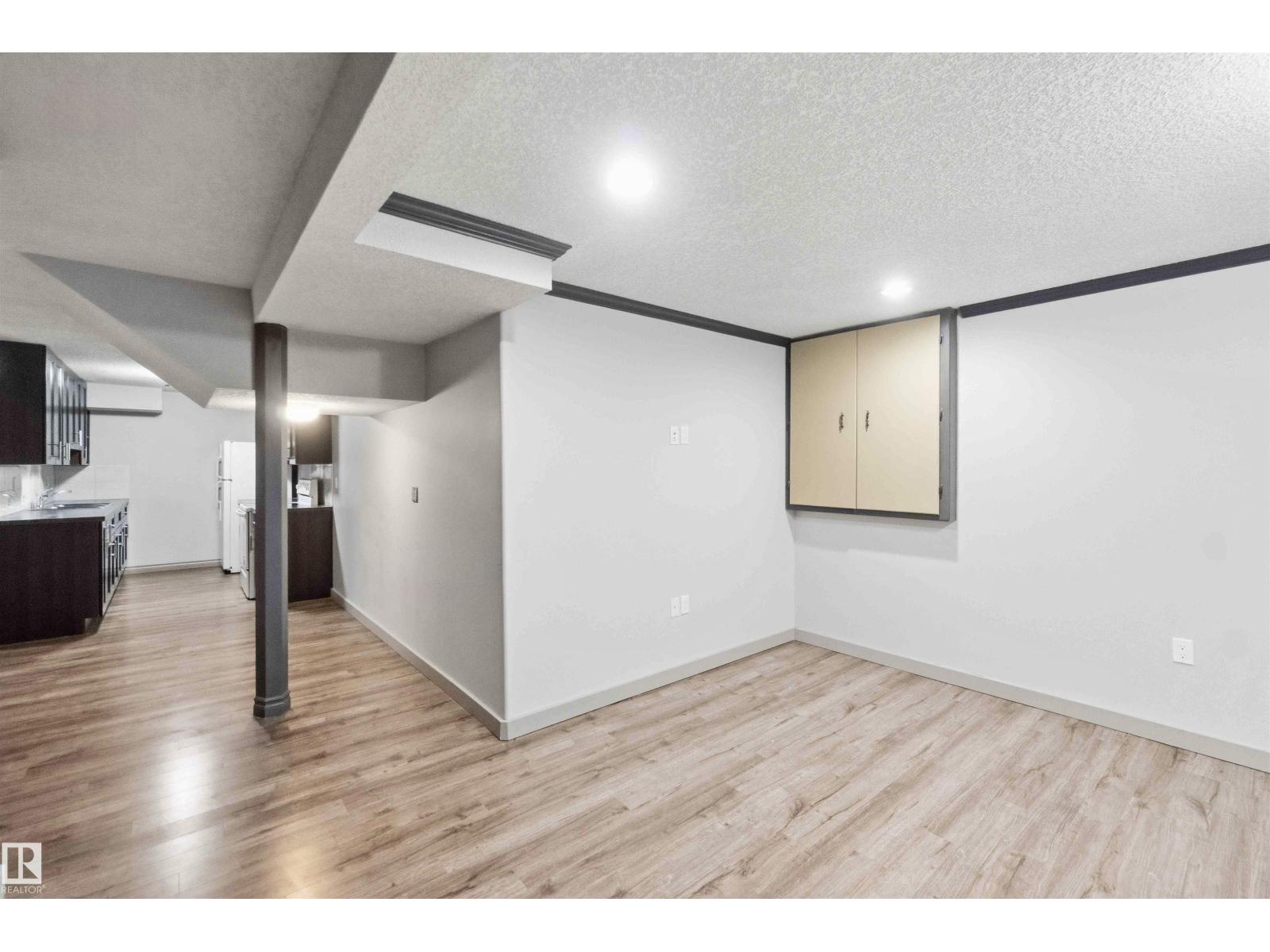 10828 173 AV NW - 41