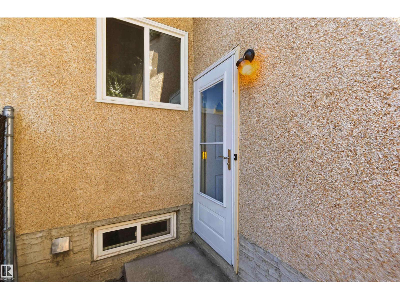 10828 173 AV NW - 5
