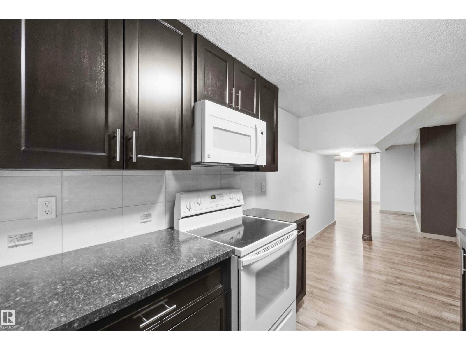 10828 173 AV NW - 50