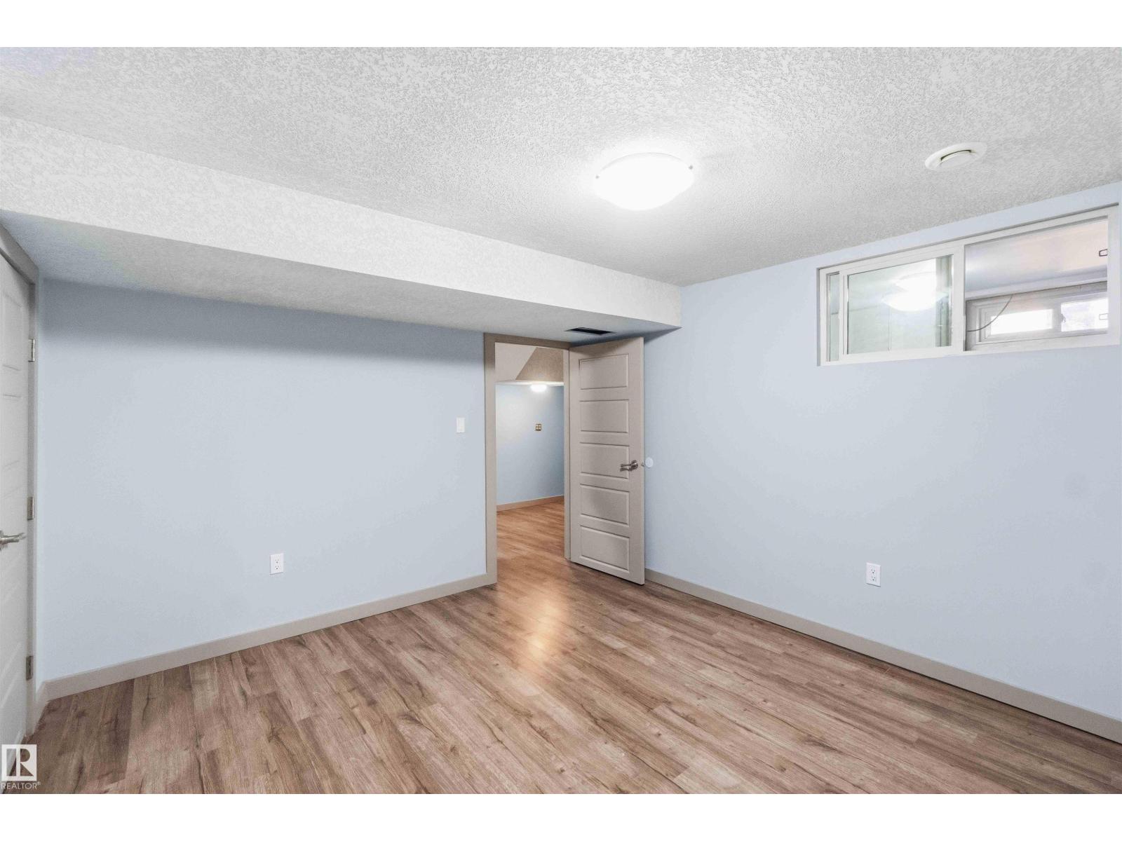 10828 173 AV NW - 53