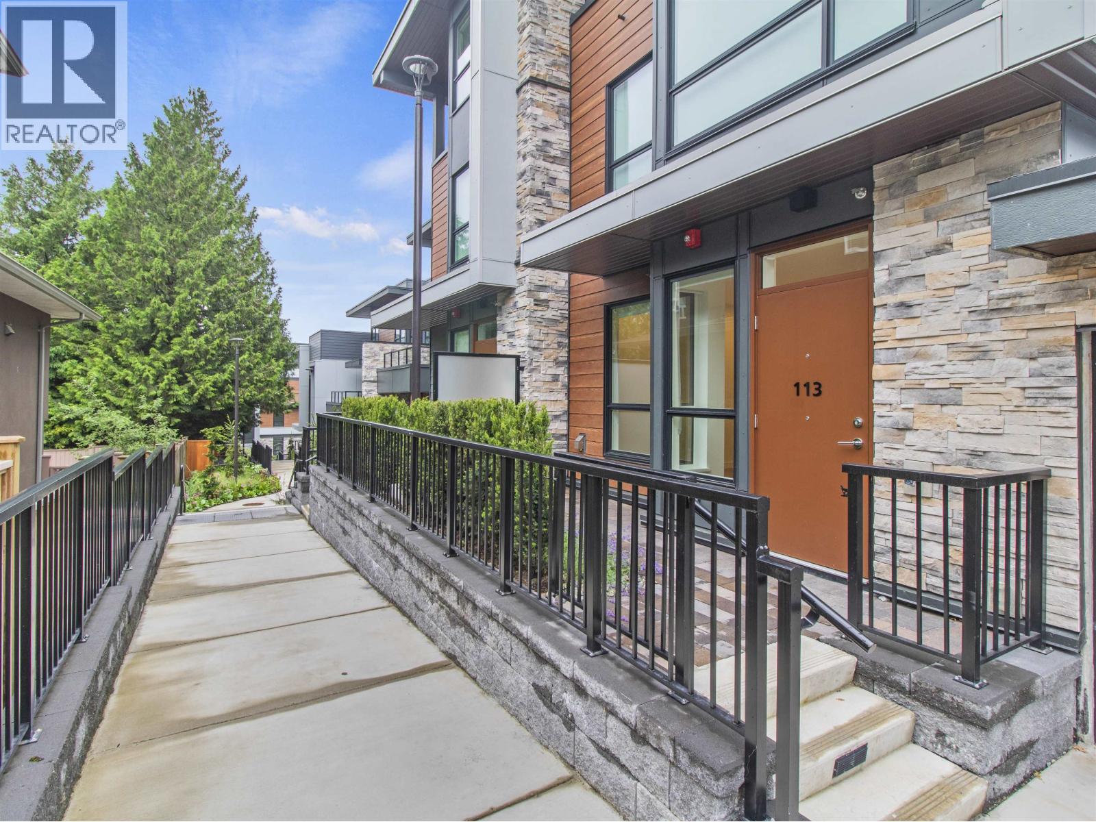 113 390 GUILBY Street - photo 2