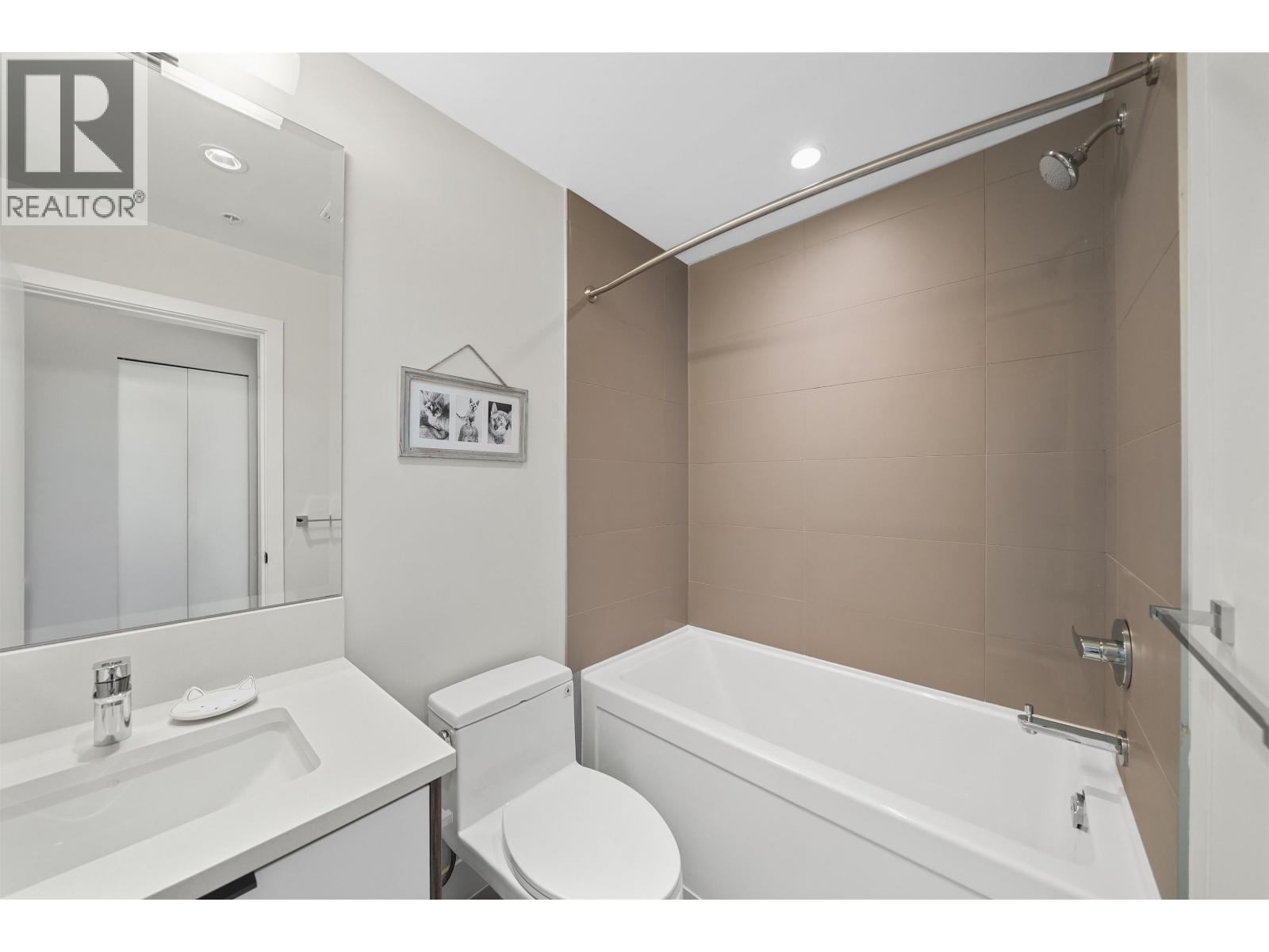 PH03 5355 LANE STREET, Burnaby
