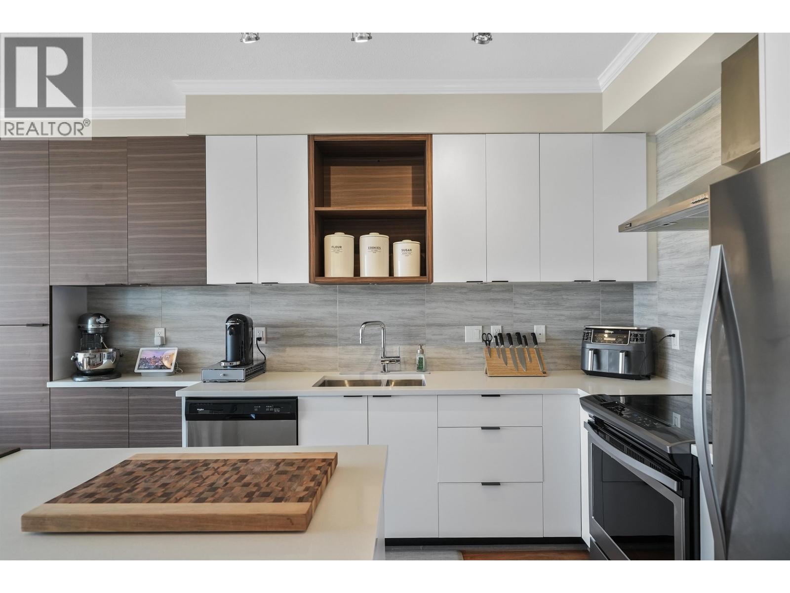 PH03 5355 LANE STREET, Burnaby