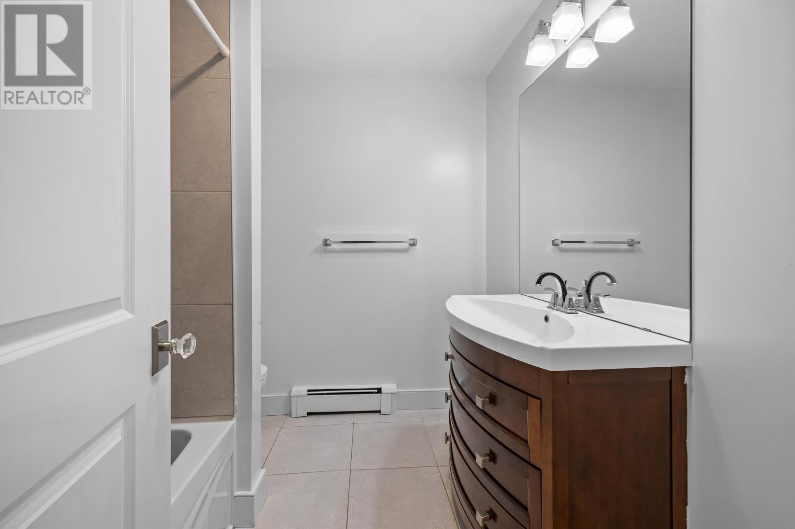 79 KEPPOCH Road - 22