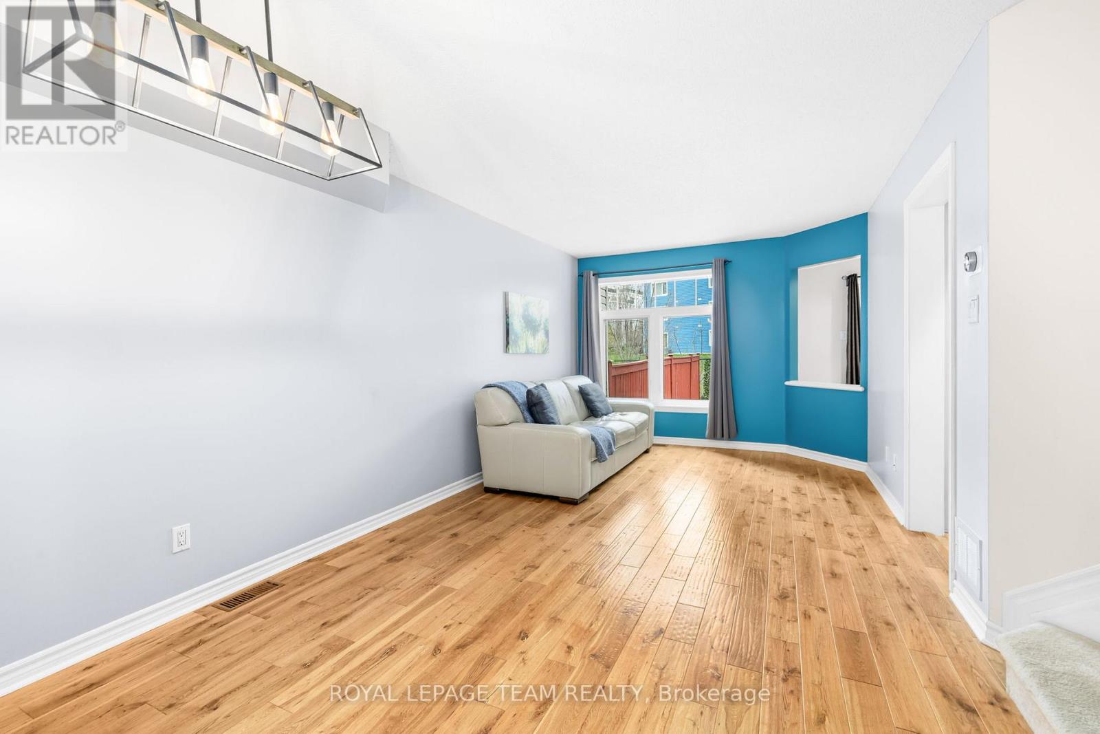 189 GRAY CRESCENT - 10
