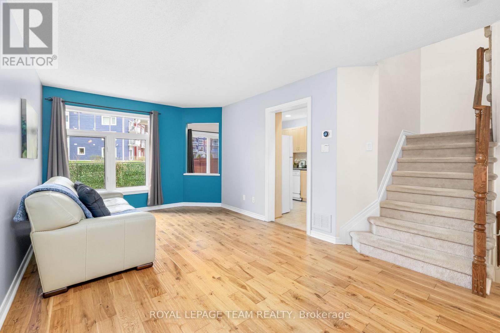 189 GRAY CRESCENT - 11