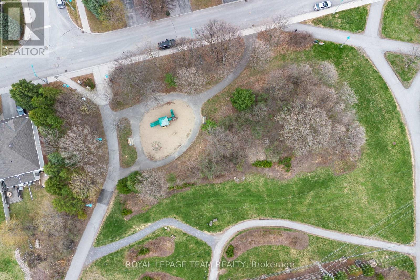 189 GRAY CRESCENT - 43
