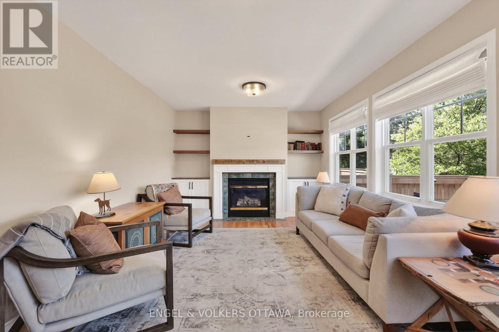 7 DAVENPORT PRIVATE - 11