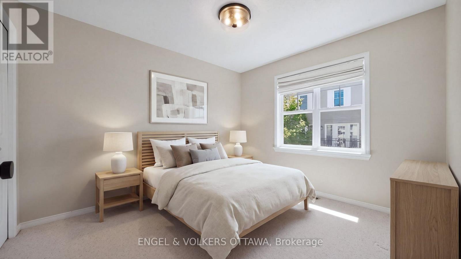 7 DAVENPORT PRIVATE - 20
