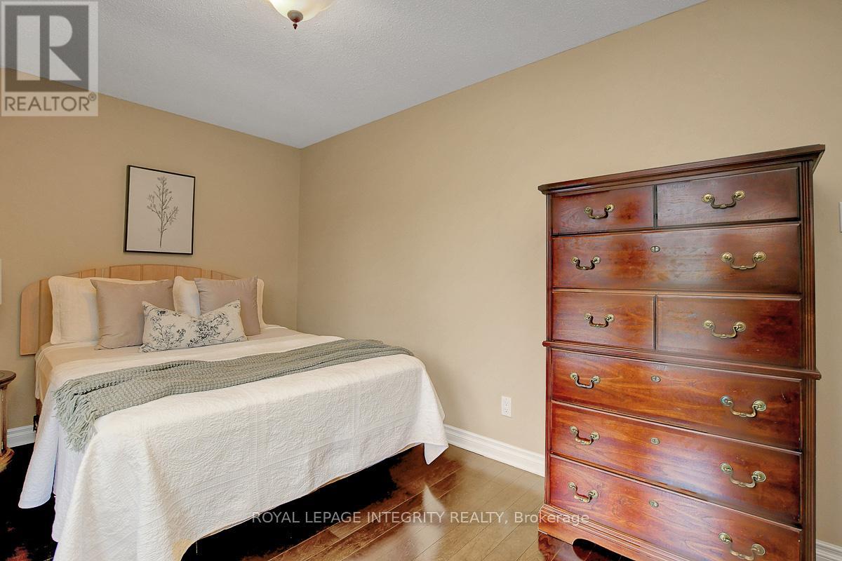 27 BIRCHVIEW ROAD - 28