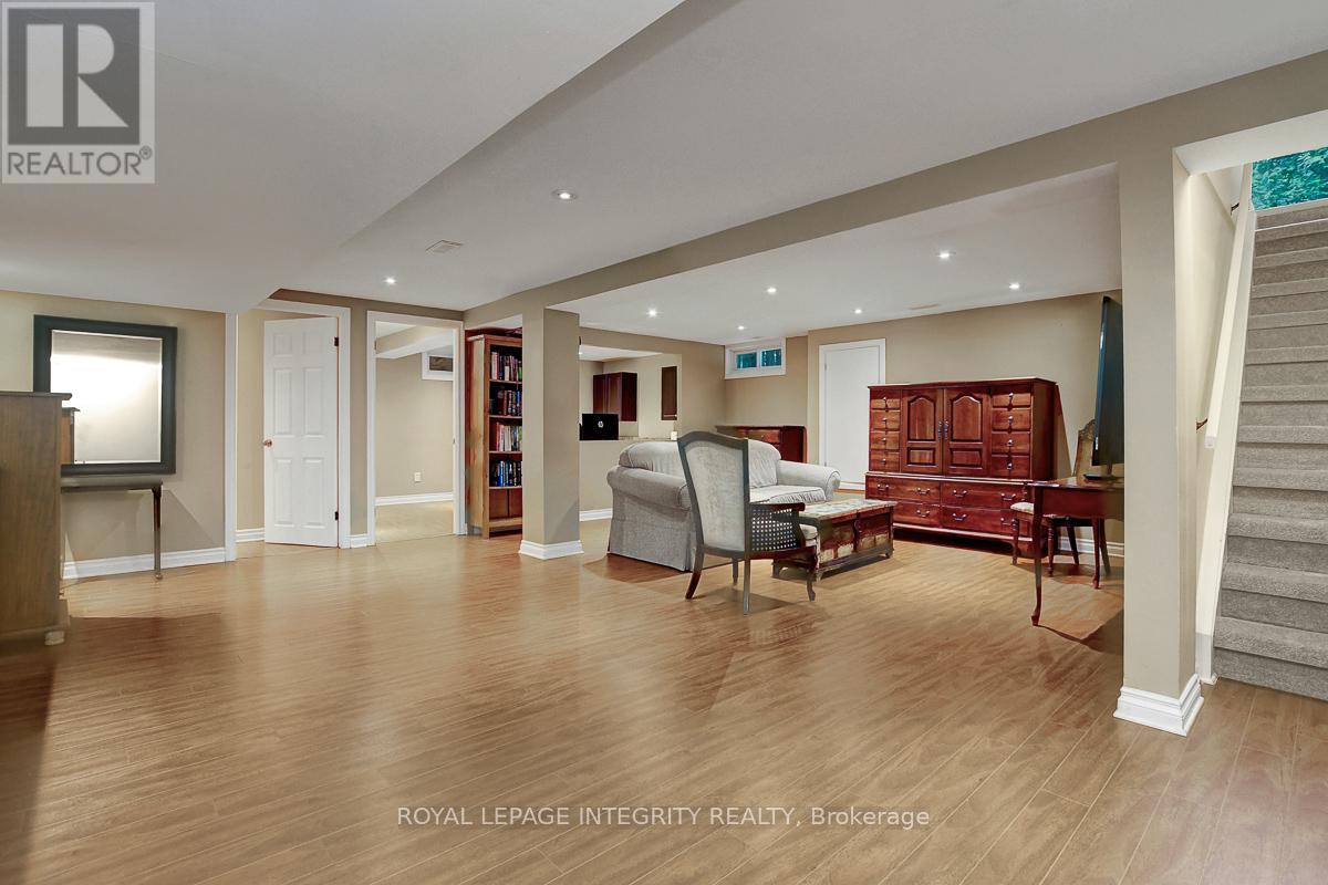 27 BIRCHVIEW ROAD - 31