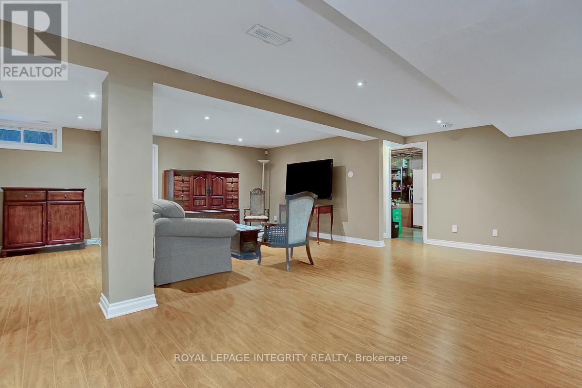 27 BIRCHVIEW ROAD - 32