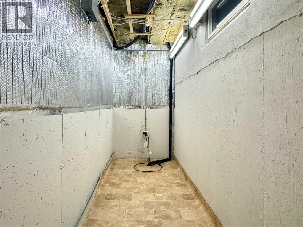 2302 14 Avenue S - 37