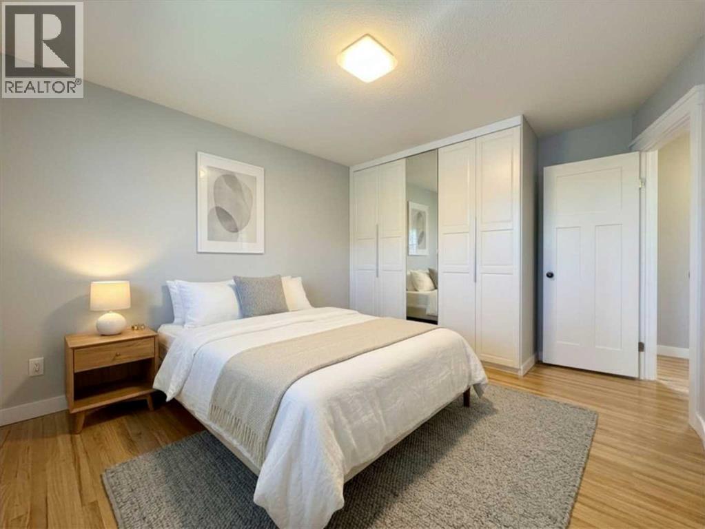 2302 14 Avenue S - 19